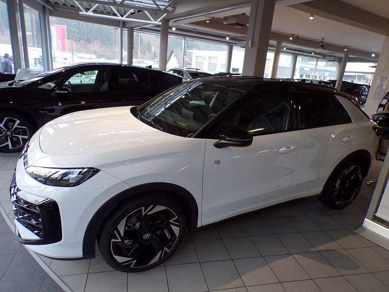 Neu VW T-Roc Style 150 PS (110 kW) 2026 Weiß SUV