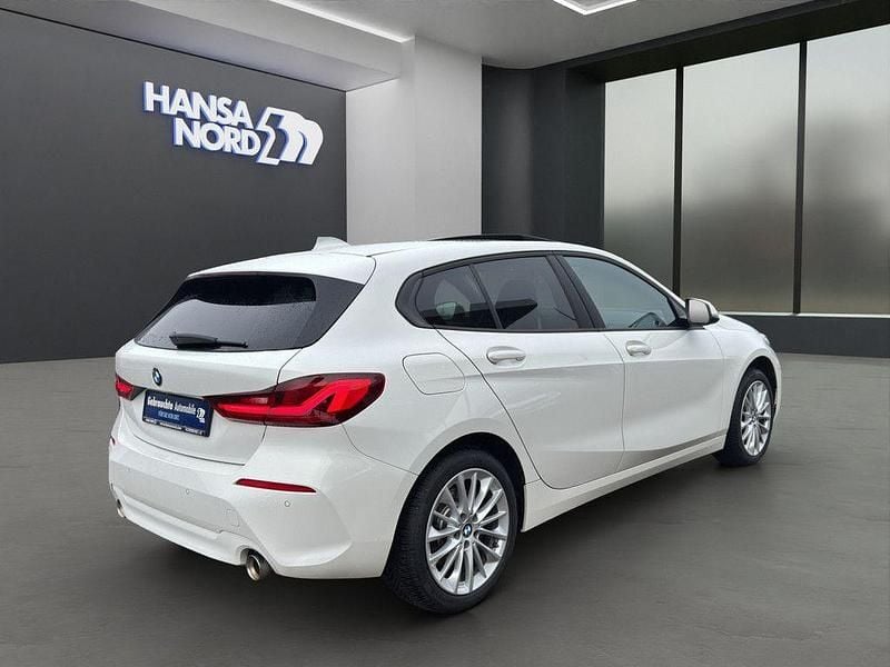 Gebraucht BMW 120 Advantage 178 PS (130 kW) 2022 Weiss / alpinweiss iii (metallic) Kleinwagen