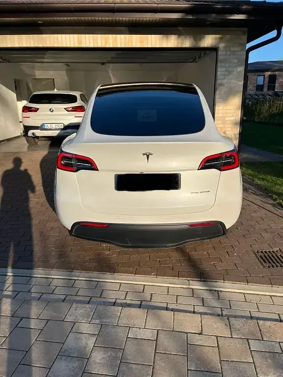 Usata Tesla Model Y Performance 320 kW (436 CV) 2022 Bianco SUV