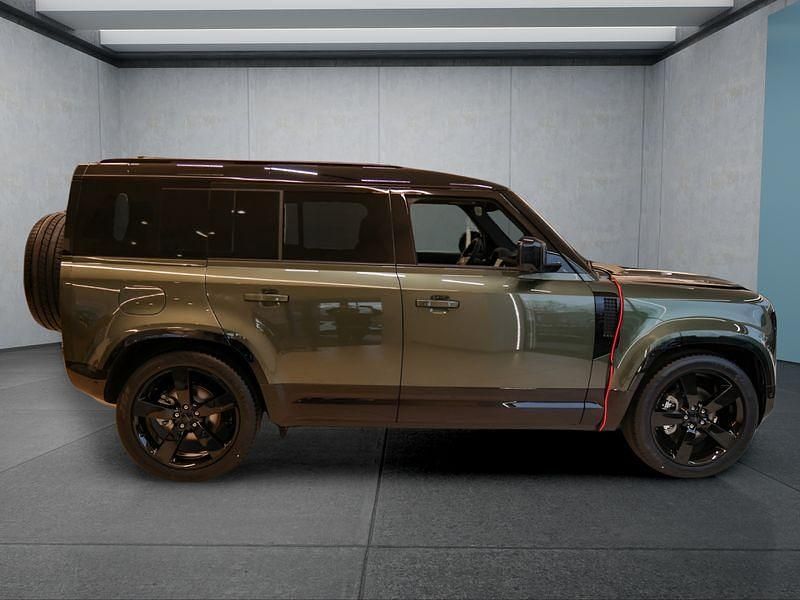 Neu Land Rover Defender 249 PS (183 kW) 2025 Grün SUV