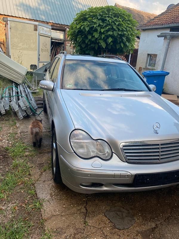 Silber Gebraucht 2000 Mercedes C320 Elegance Kombi | 2.900 € (Fairer Preis) - Bild 1/4