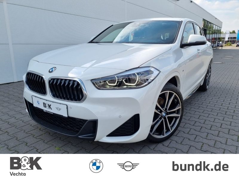 Weiß alpinweiss 3 Gebraucht 2021 BMW X2 M Sport SUV | 32.850 € (Teuer) - Bild 1/4
