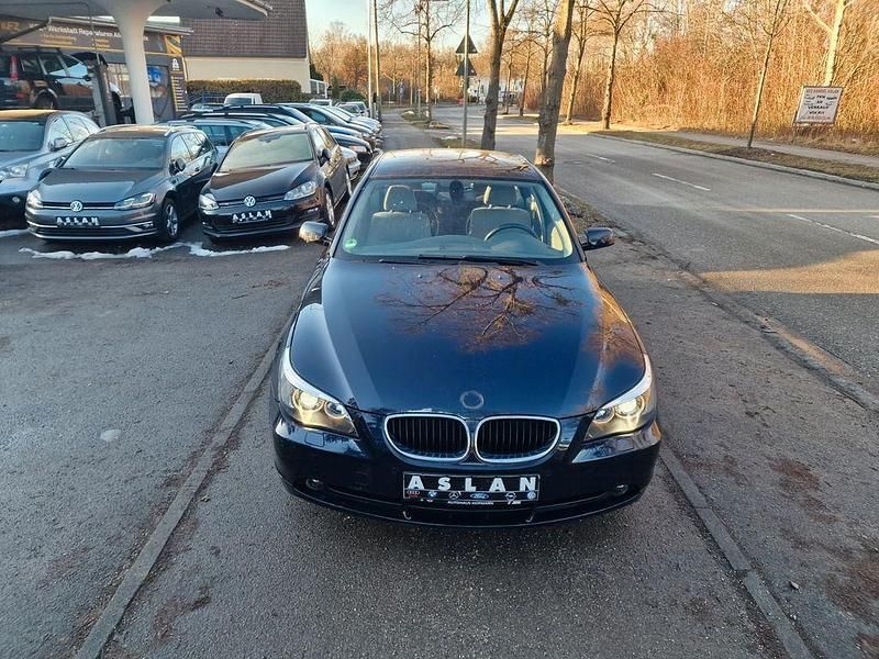 Gebraucht BMW 520 163 PS (119 kW) 2006 Blau Limousine