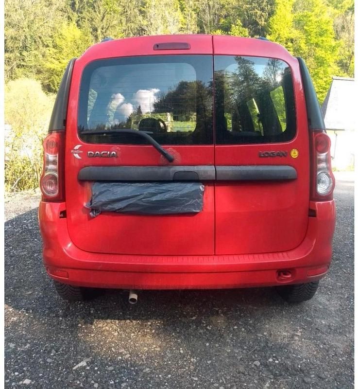 Gebraucht Dacia Logan 105 PS (77 kW) 2011 Rot Kombi