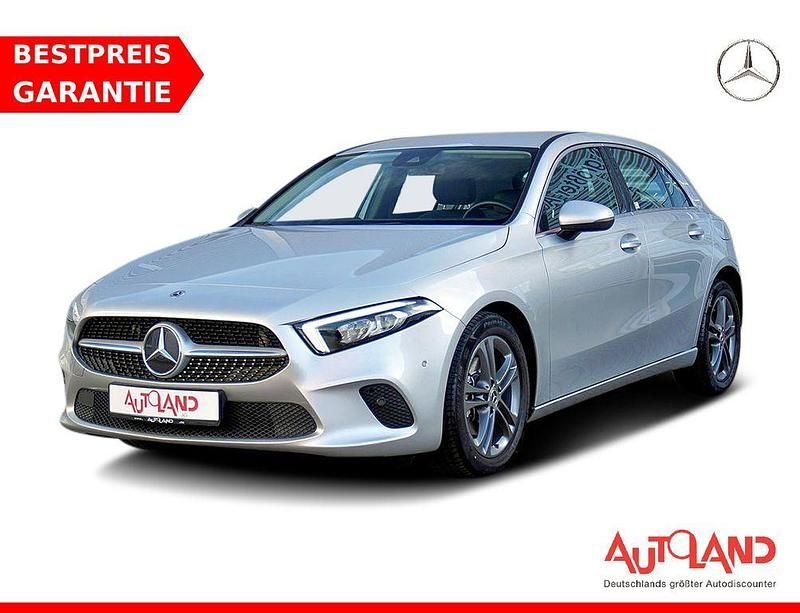 Silber Gebraucht 2019 Mercedes A200 Progressive Limousine | 21.950 € (Fairer Preis) - Bild 1/4