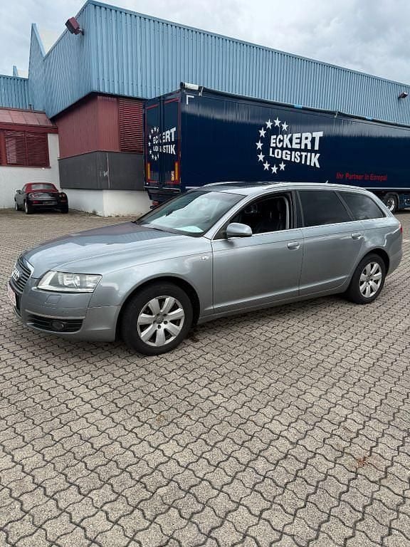 Grau Gebraucht 2007 Audi A6 Comfort Kombi | 4.999 € (Guter Preis) - Bild 1/4