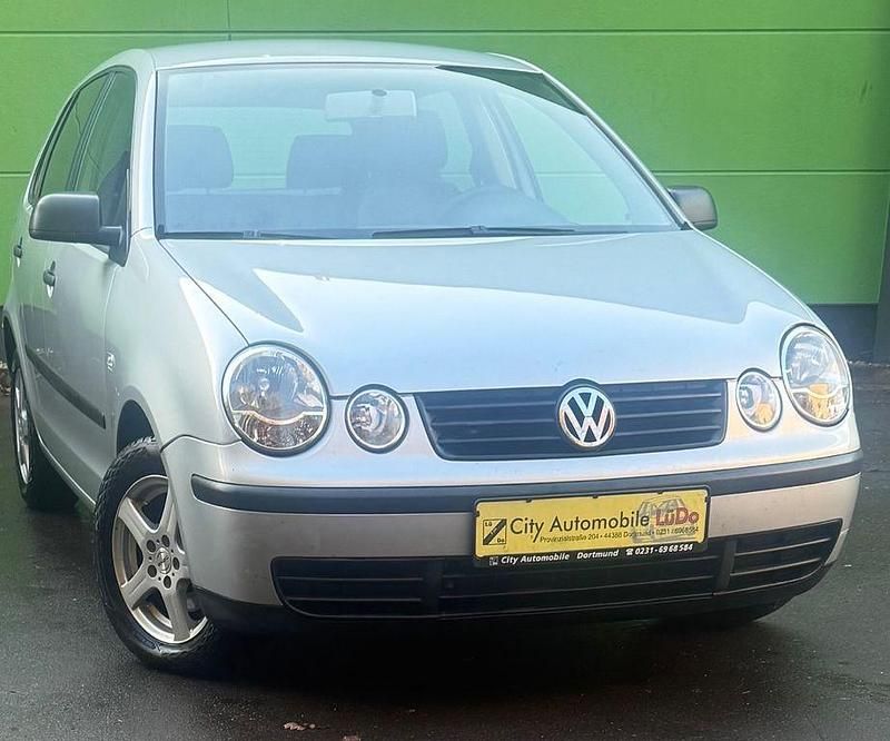 Gebraucht VW Polo 64 PS (47 kW) 2003 Silber Kleinwagen