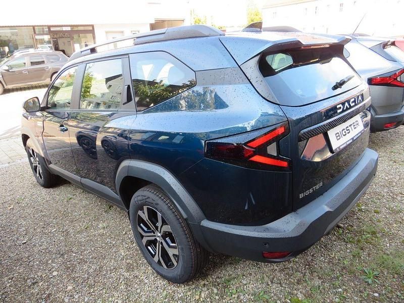 Neu Dacia Bigster Expression 140 PS (102 kW) 2025 Blau SUV