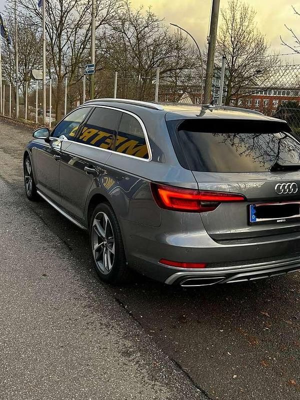 Gebraucht Audi A4 Design 150 PS (110 kW) 2019 Grau Kombi