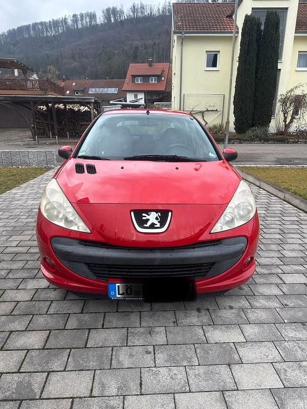 Gebraucht Peugeot 206+ 60 PS (44 kW) 2011 Rot Kleinwagen