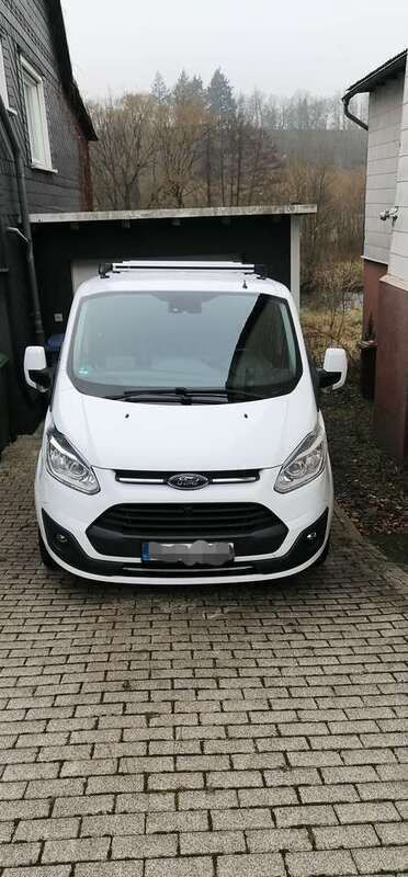 Weiß Gebraucht 2017 Ford Transit Custom Trend Kombi | 18.000 € (Fairer Preis) - Bild 1/4