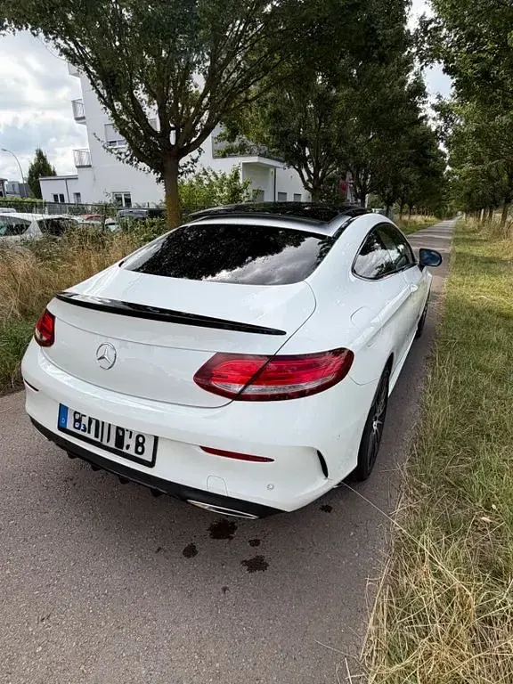 Gebraucht Mercedes C400 AMG line 333 PS (244 kW) 2017 Weiß