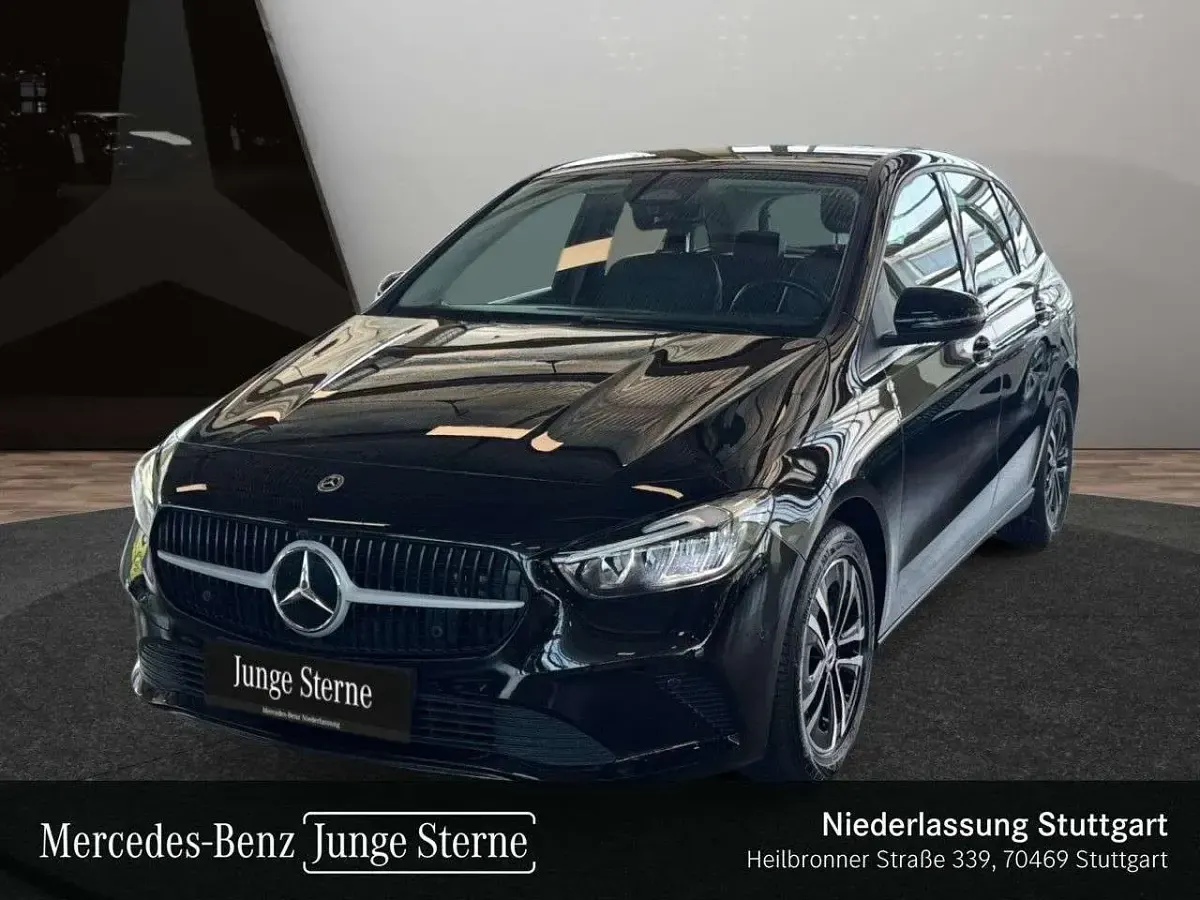 Gebraucht Mercedes B250e Advanced 163 PS (119 kW) 2023 Schwarz Kleinwagen