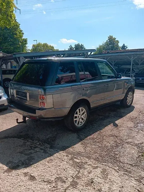 Gebraucht Land Rover Range Rover Vogue 177 PS (130 kW) 2003 Grau SUV