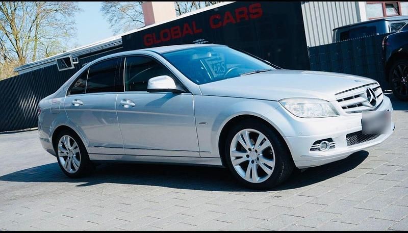 Gebraucht Mercedes C180 156 PS (114 kW) 2009 Silber Kombi