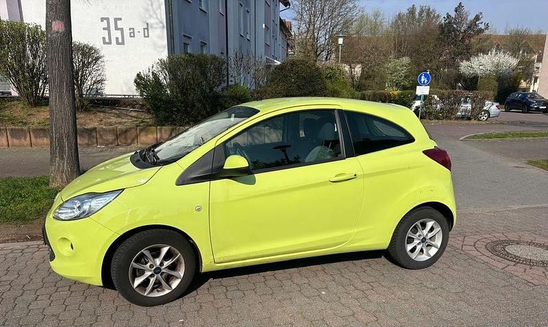Gebraucht Ford Ka Trend 69 PS (50 kW) 2013 Gelb Kleinwagen