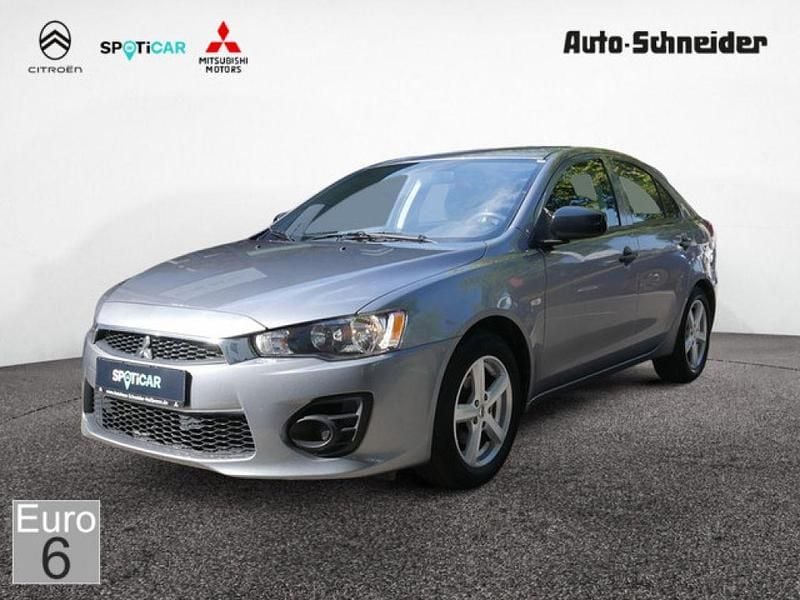 Grau (metallic) Gebraucht 2018 Mitsubishi Lancer Basis Limousine | 8.999 € (Fairer Preis) - Bild 1/4