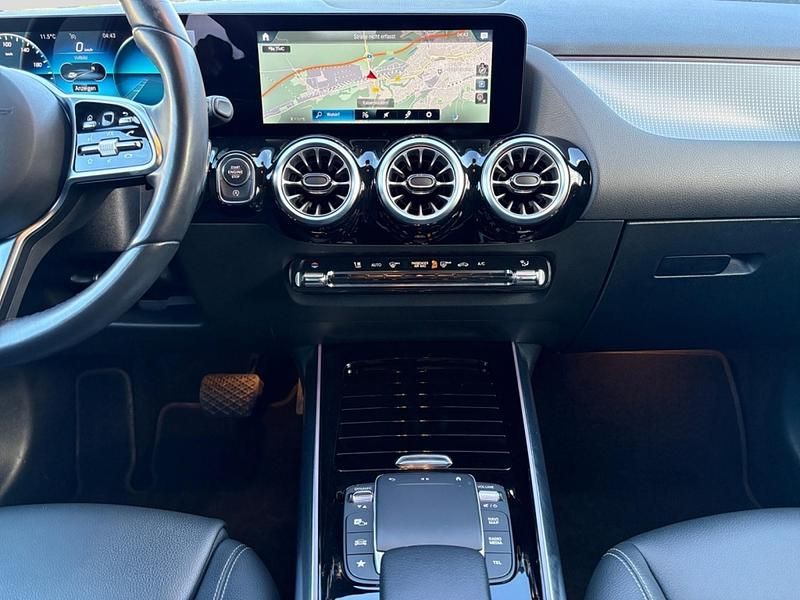 Gebraucht Mercedes B200 Progressive 120 PS (88 kW) 2022 Schwarz Van / Kleinbus