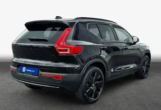Gebraucht Volvo XC40 Plus 163 PS (119 kW) 2025 Schwarz SUV