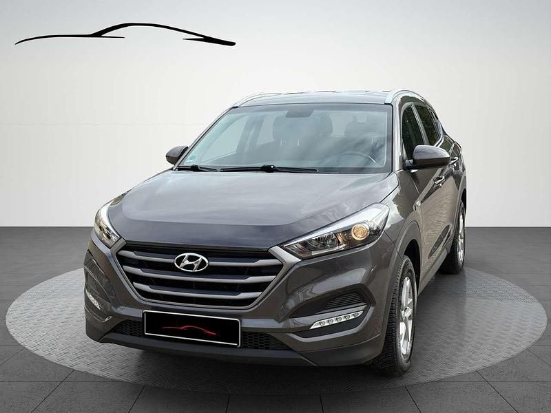 Moon rock Gebraucht 2017 Hyundai Tucson Classic SUV | 14.900 € (Etwas zu teuer) - Bild 1/4