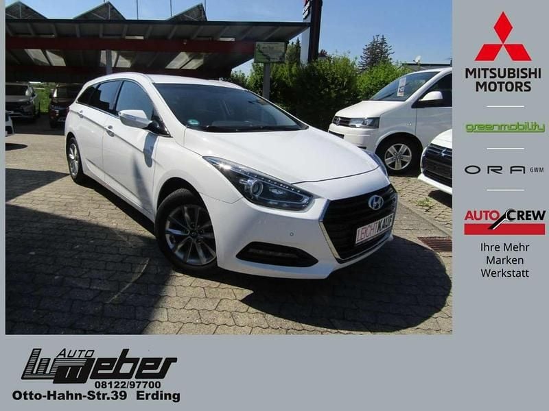 Pure white / sol Gebraucht 2018 Hyundai i40 Trend Kombi | 13.990 € (Fairer Preis) - Bild 1/4