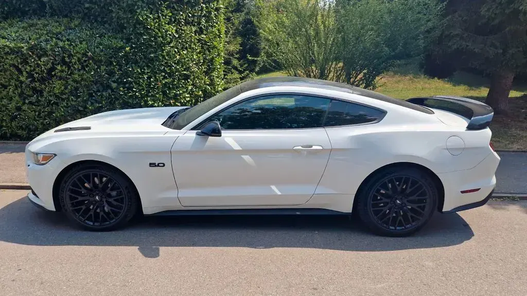 Gebraucht Ford Mustang GT 441 PS (324 kW) 2016 Weiß