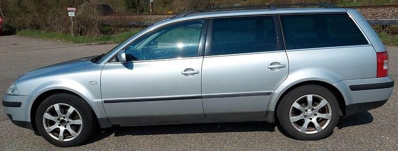 Gebraucht VW Passat 102 PS (75 kW) 2002 Grau Kombi