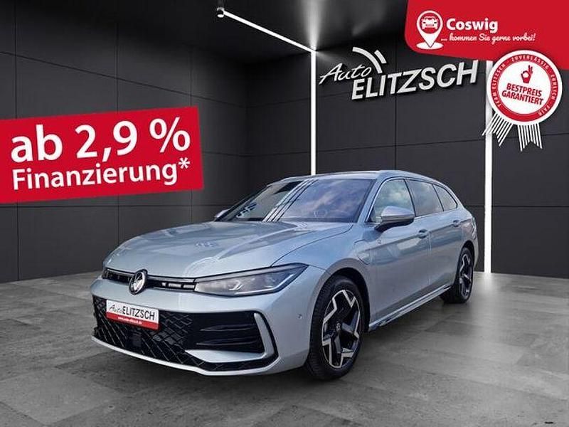 Gebraucht VW Passat R-line 177 PS (130 kW) 2025 Oyster silver metallic Kombi