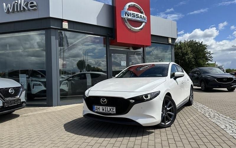 Weiß Gebraucht 2021 Mazda 3 Selection Limousine | 18.490 € (Guter Preis) - Bild 1/4