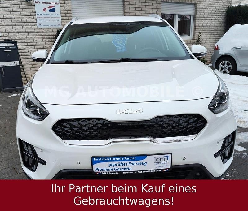 Gebraucht Kia Niro Spirit 141 PS (103 kW) 2022 Weiß SUV