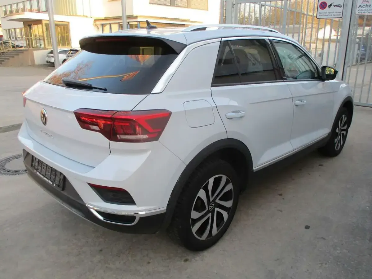 Usata VW T-Roc Active 150 CV (110 kW) 2021 Bianco SUV