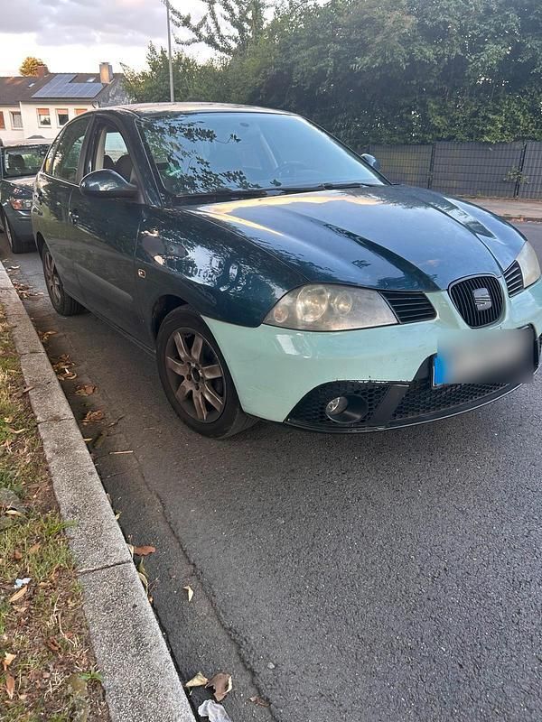 Blau Gebraucht 2007 Seat Ibiza Limousine | 1.500 € (Superpreis) - Bild 1/4