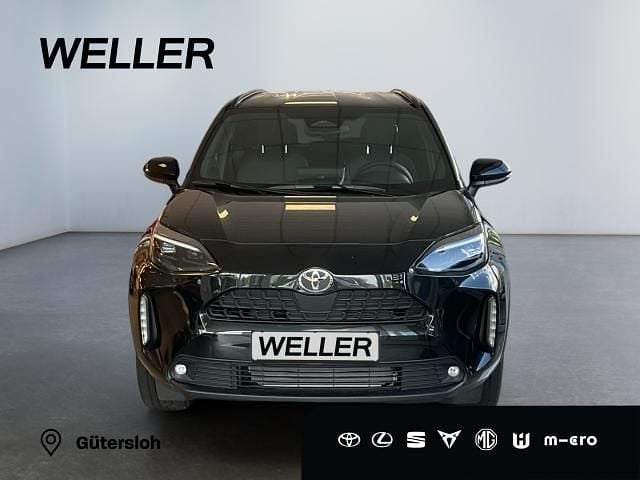 Schwarz Gebraucht 2024 Toyota Yaris Cross Team SUV | 25.990 € (Guter Preis) - Bild 1/3