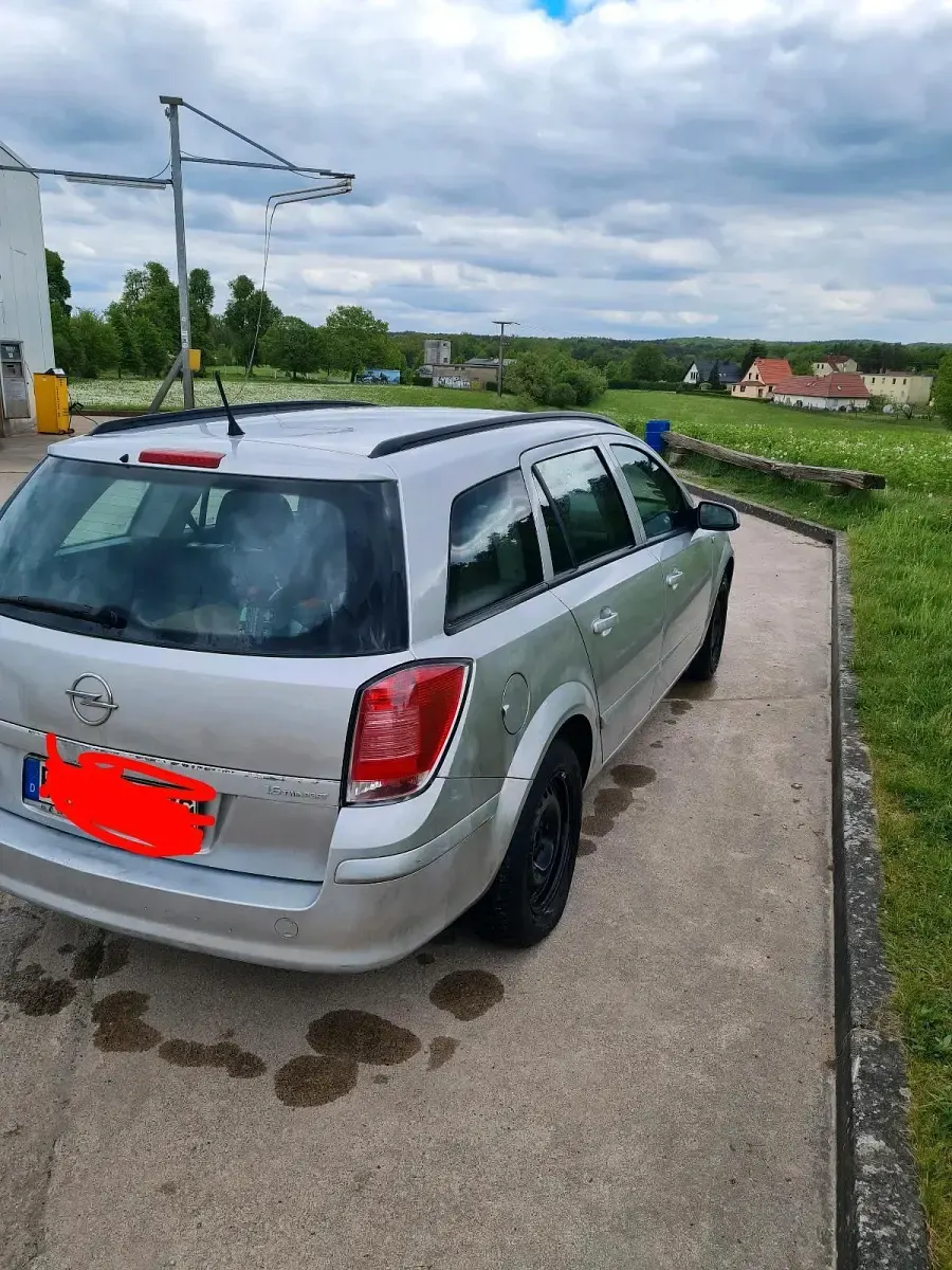 Gebraucht Opel Astra 105 PS (77 kW) 2006 Silber Kombi