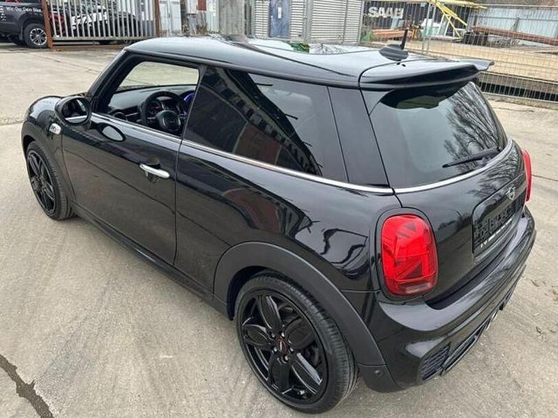Gebraucht Mini Cooper S 192 PS (141 kW) 2019 Schwarz Kleinwagen