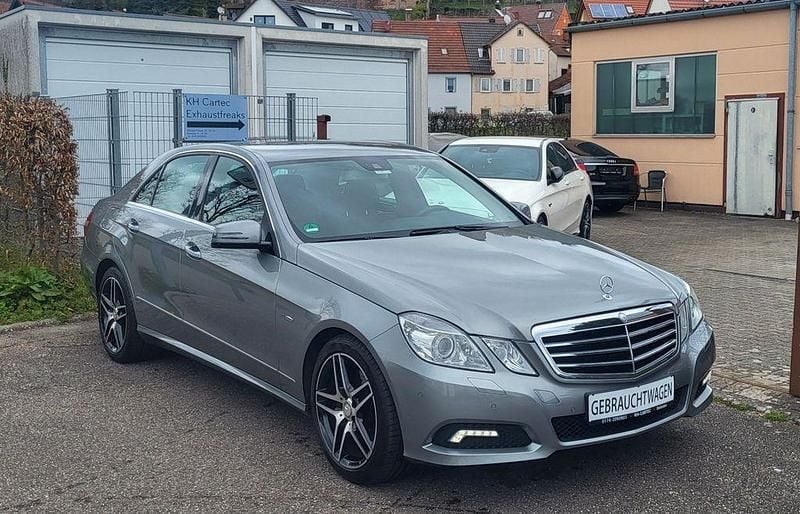 Gebraucht Mercedes E350 292 PS (214 kW) 2010 Silber Limousine