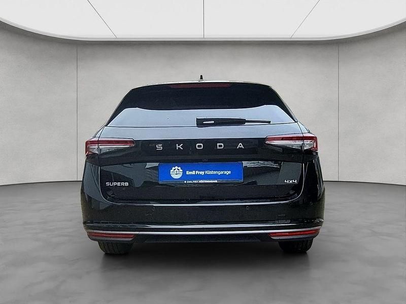 Neu Skoda Superb LAURIN & KLEMENT 193 PS (141 kW) 2025 Schwarz Limousine
