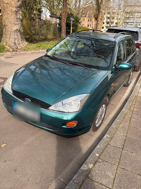 Gebraucht Ford Focus 100 PS (73 kW) 2000 Grün Kombi