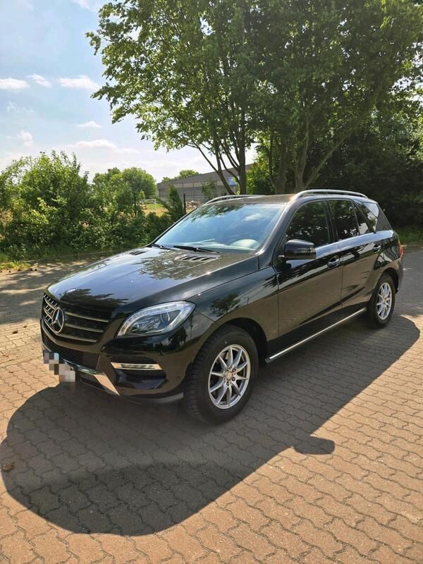 Schwarz Gebraucht 2014 Mercedes ML350 SUV | 19.950 € (Guter Preis) - Bild 1/4