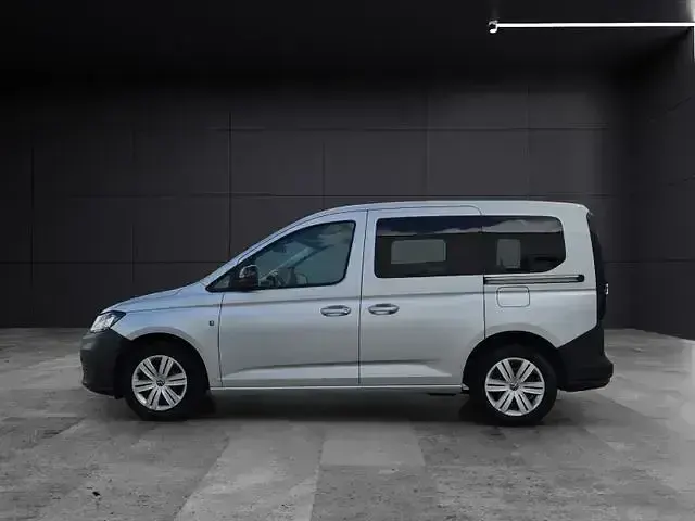 Gebraucht VW Caddy 102 PS (75 kW) 2022 Reflexsilber metallic Van / Kleinbus