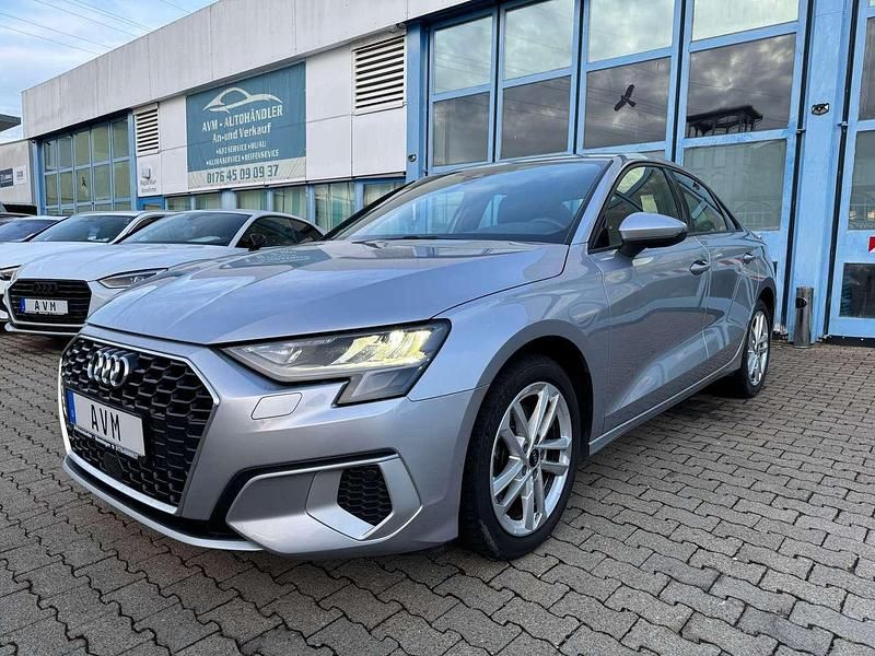 Florettsilber metallic Gebraucht 2021 Audi A3 Advanced Limousine | 22.500 € (Fairer Preis) - Bild 1/4