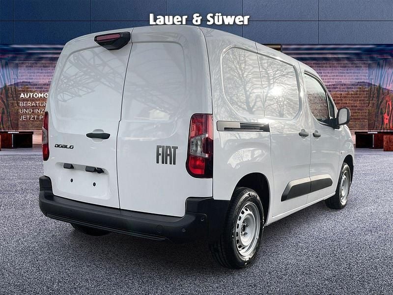 Neu Fiat Doblò 102 PS (75 kW) 2025 Weiß Van / Kleinbus