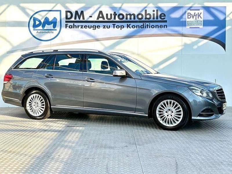 Gebraucht Mercedes E200 Elegance 136 PS (100 kW) 2015 Selenitgrau  metalliclack Kombi