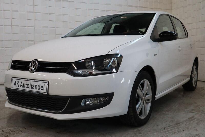 Weiß Gebraucht 2013 VW Polo Comfortline Kleinwagen | 6.490 € (Fairer Preis) - Bild 1/4