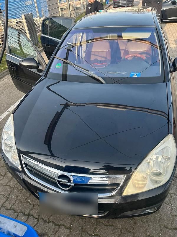 Gebraucht Opel Signum 120 PS (88 kW) 2007 Schwarz Kleinwagen