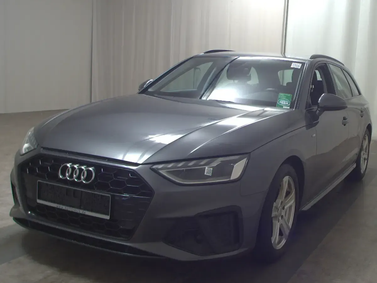 Gebraucht Audi A4 S-Line 204 PS (150 kW) 2022 Grau Kombi