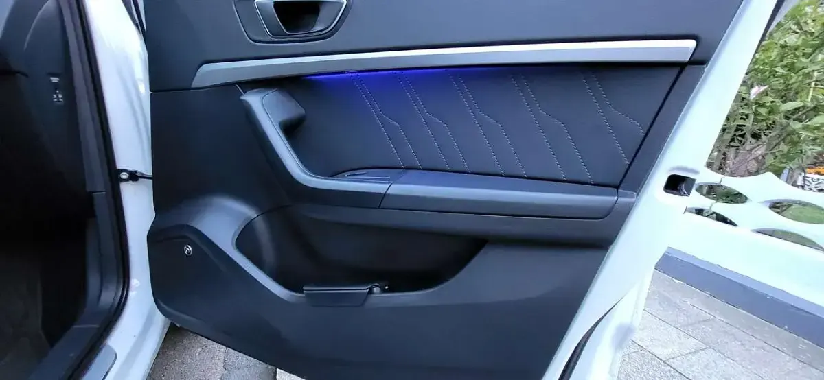 Używany Seat Ateca FR 150 KM (110 kW) 2022 Biały SUV