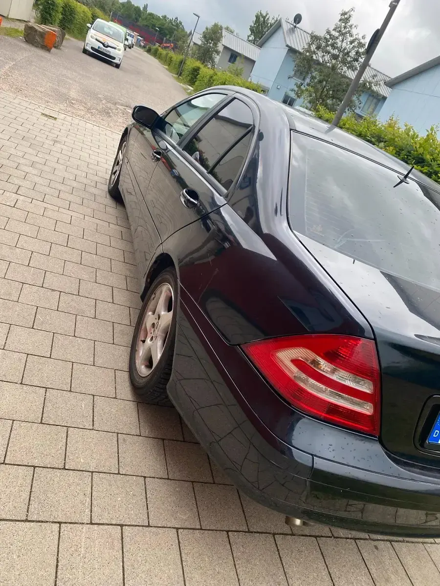 Gebraucht Mercedes C220 150 PS (110 kW) 2006 Schwarz Limousine