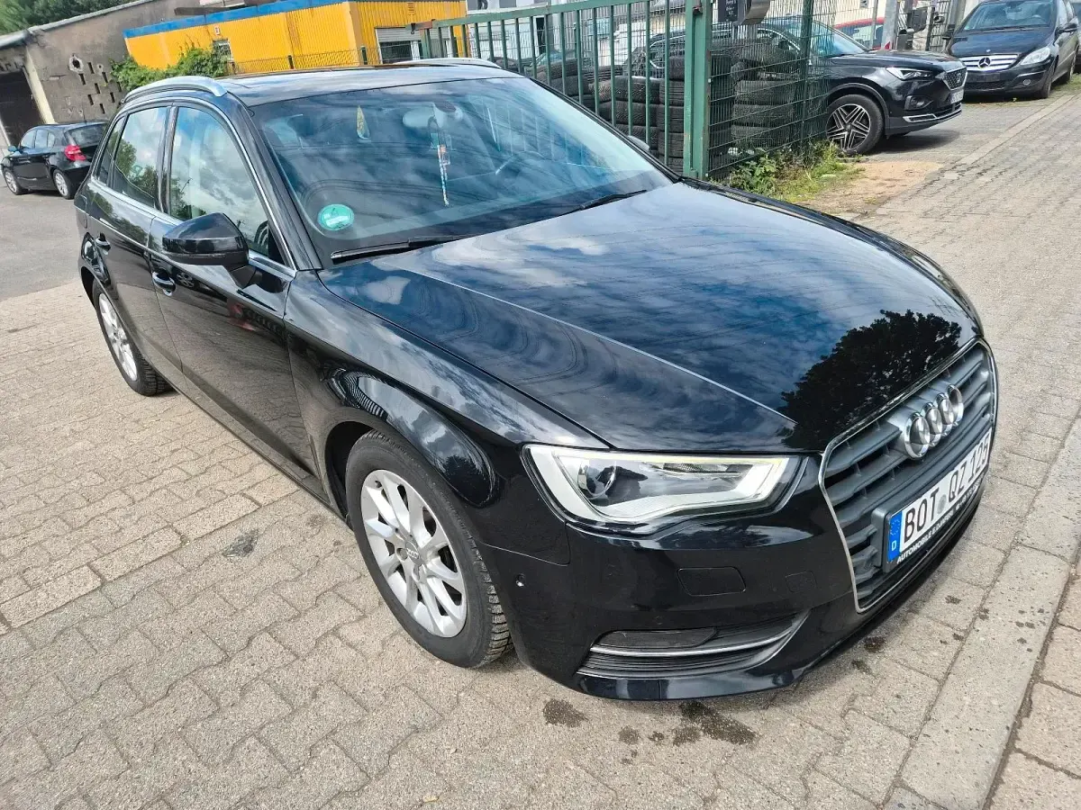 Gebraucht Audi A3 Ambition 140 PS (102 kW) 2014 Schwarz Limousine