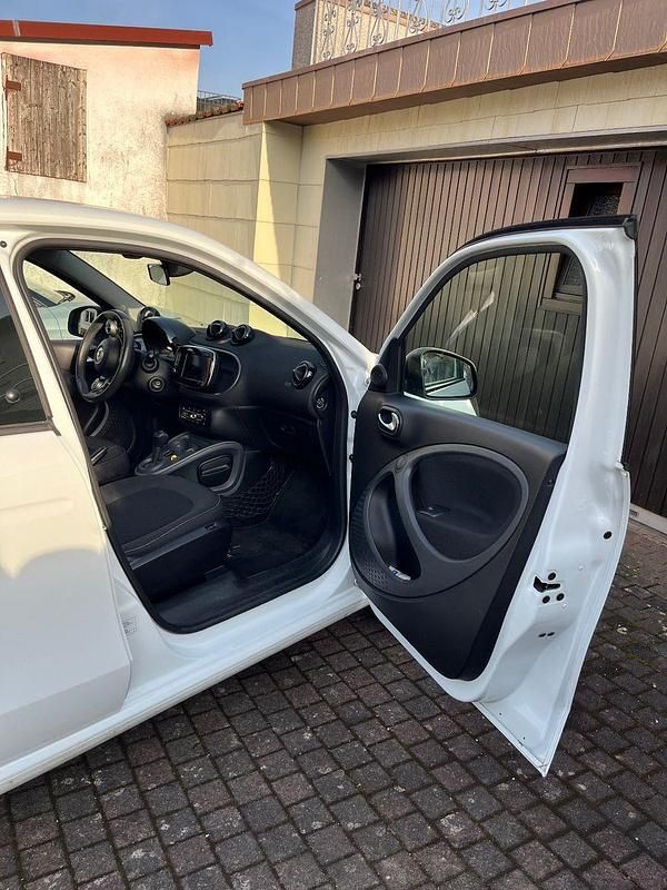 Gebraucht Smart ForFour Brabus 109 PS (80 kW) 2016 Weiß Kleinwagen